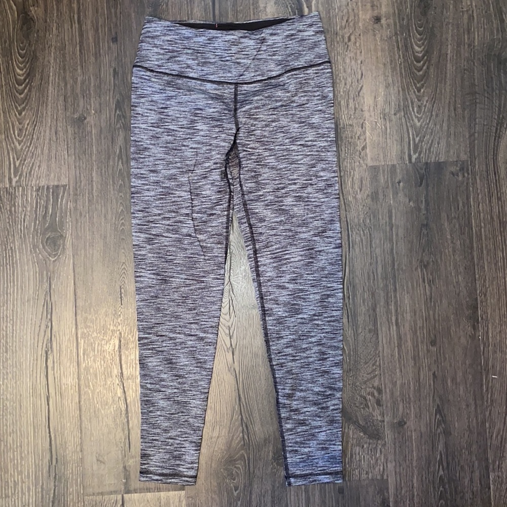 Victoria’s Secret Sport- Gray & White Leggings
